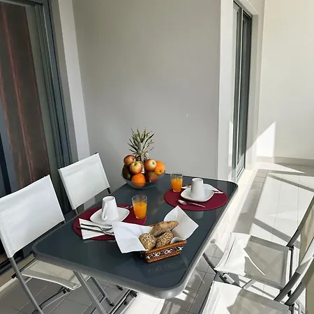 Rocha Tower 5a *